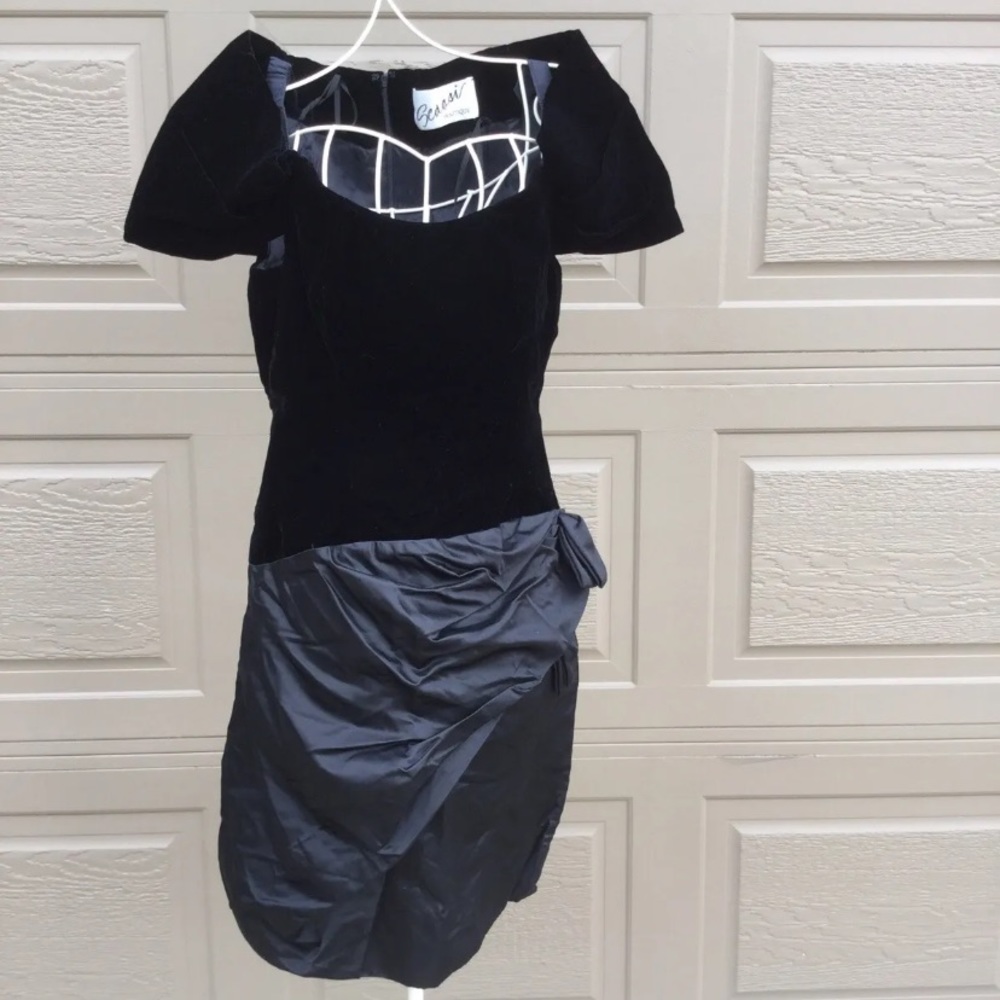 Scaasi Boutique Couture Black Velvet Satin cocktail Dress, Size 8, vintage